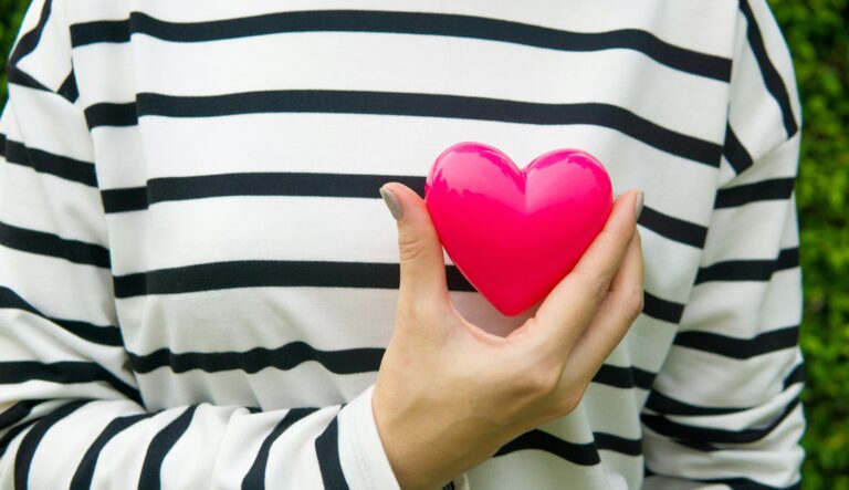 Compassione: la scienza ne rivela il ruolo sociale e i benefici