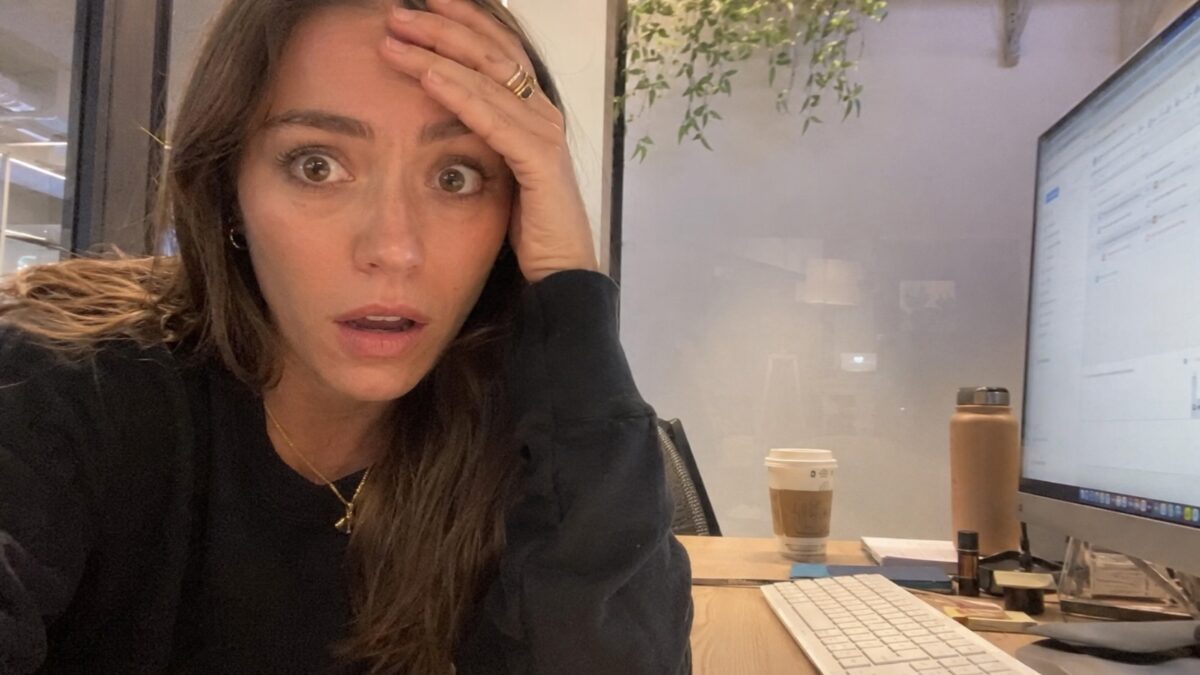 WorkTok, il lato B del lavoro: perché la Gen Z sta trasformando TikTok nel nuovo ufficio (e nel nuovo sindacato)